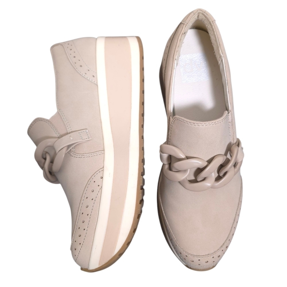 Dolce Vita Bizzie Platform Wedge Loafer Size 7.5 Cream Oversized Chain Detail